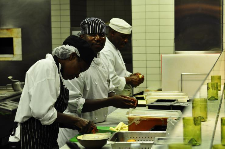 非嘗不可——中國國家地理網的正餐服務探索